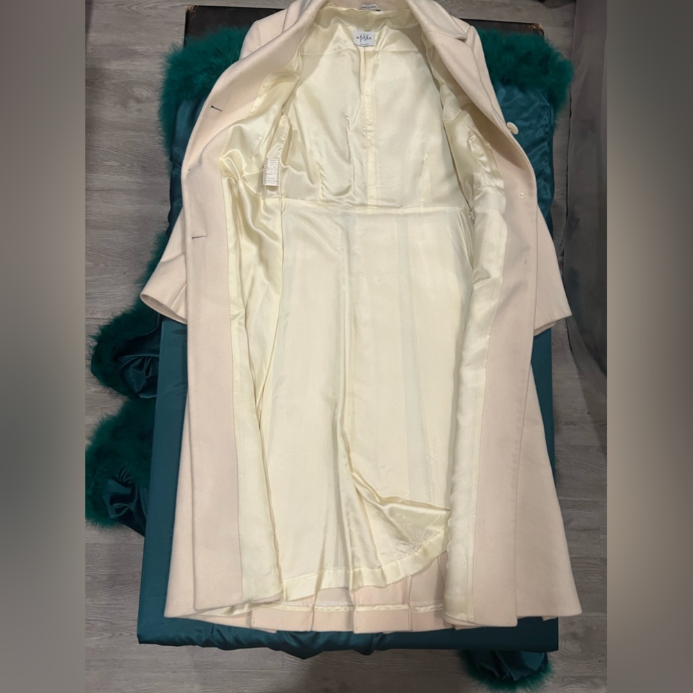 Apria vintage coat from Henri Bendel - Picture 4 of 10